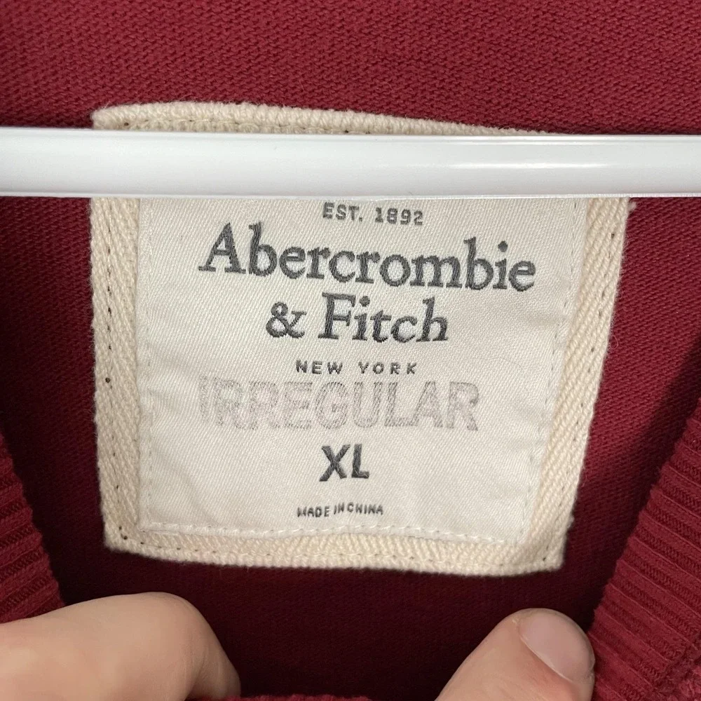 Abercrombie & Fitch Sweater Mens XL Red V Neck Knit Pullover Moose Irregular Y2K